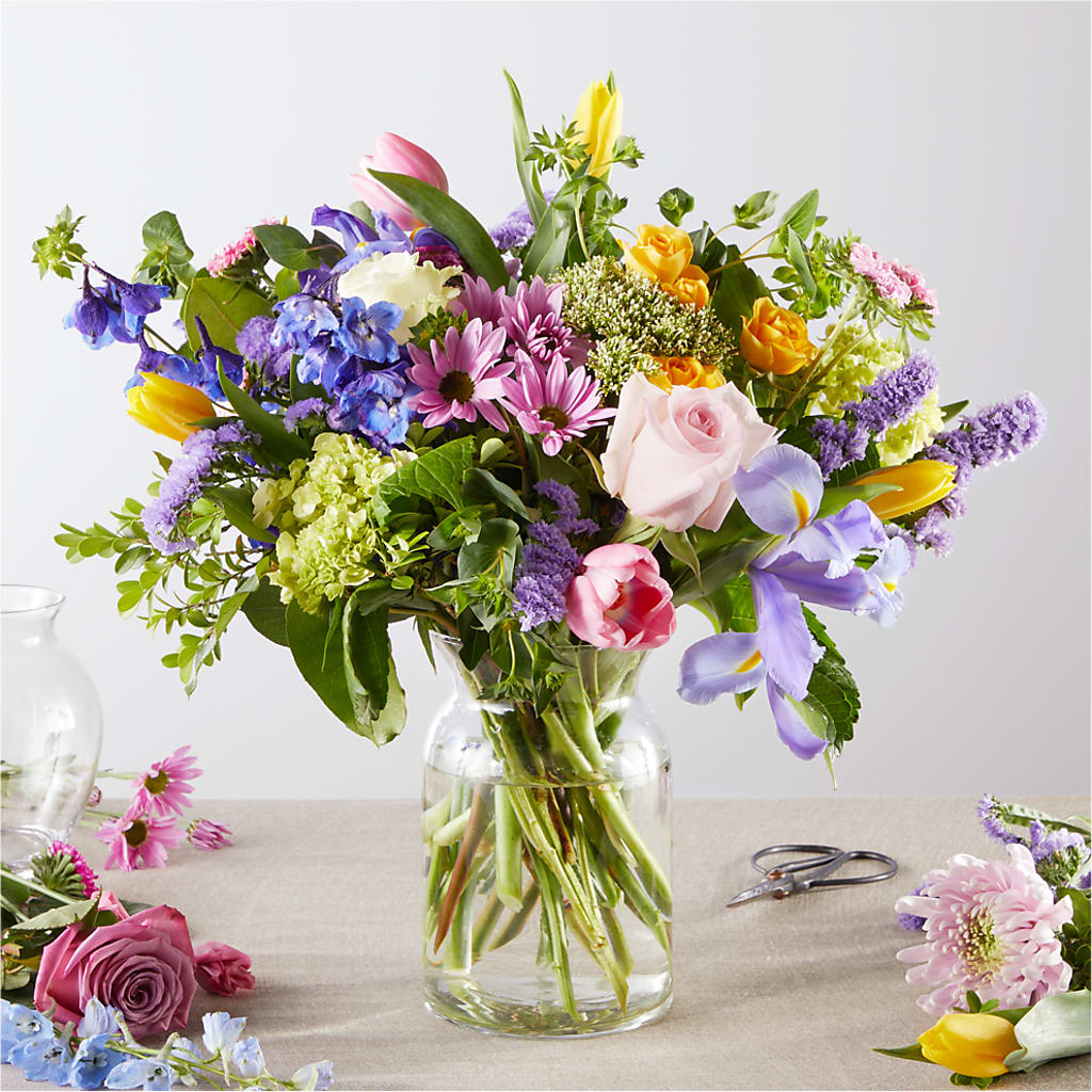 Pastel Tradition - A Florist Original – MILAM FLORAL & GREENHOUSE, Havre MT