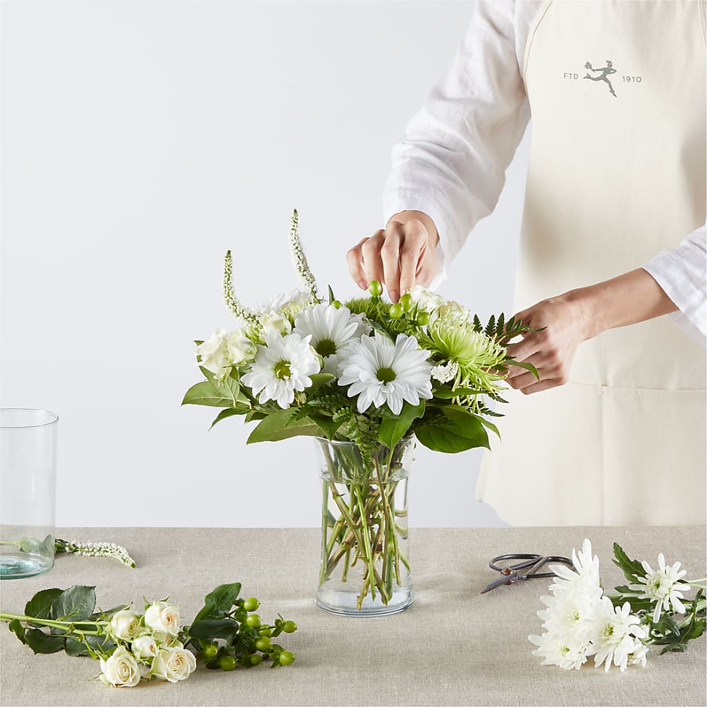 Irish Garden - A Florist Original – MILAM FLORAL & GREENHOUSE, Havre MT