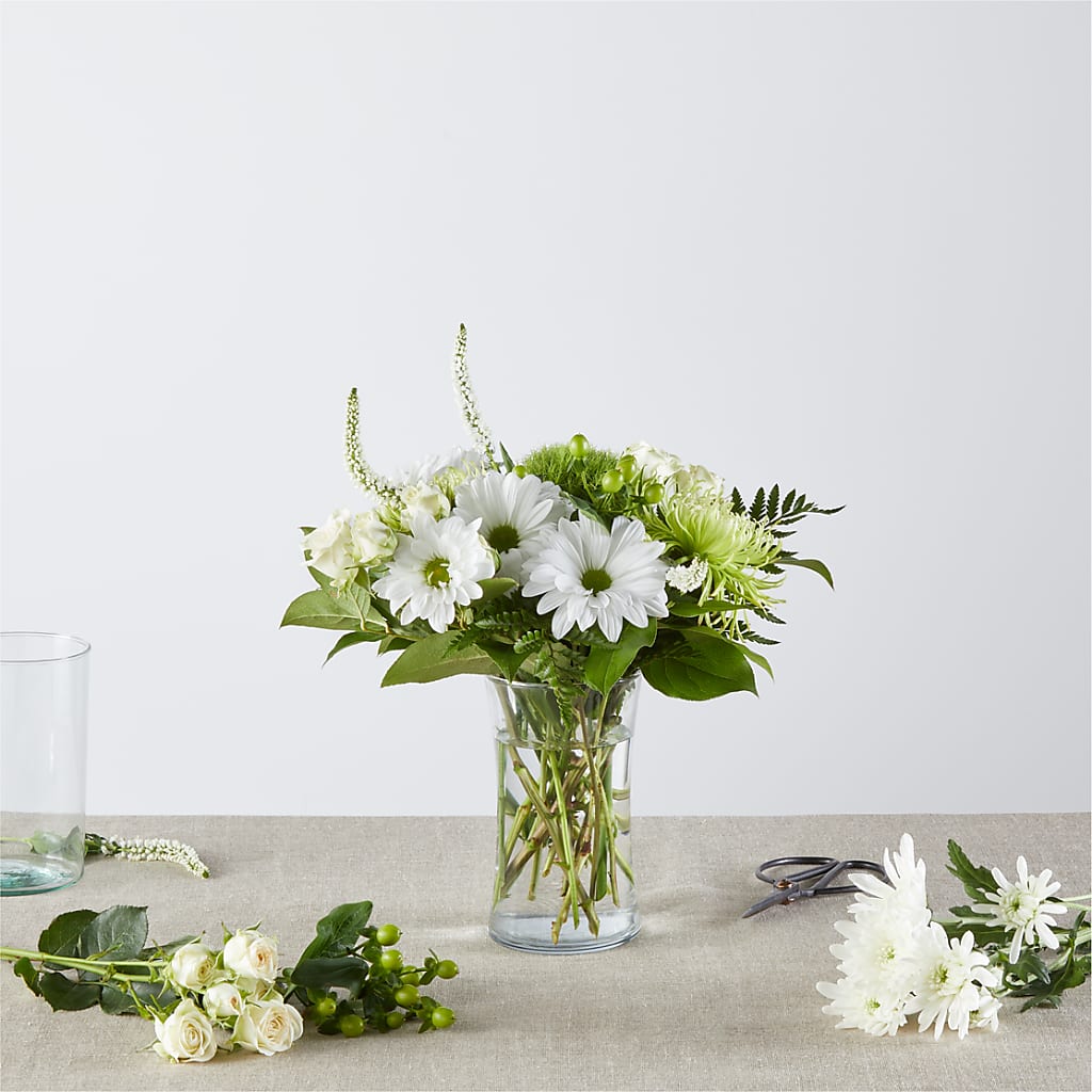 Irish Garden - A Florist Original – MILAM FLORAL & GREENHOUSE, Havre MT