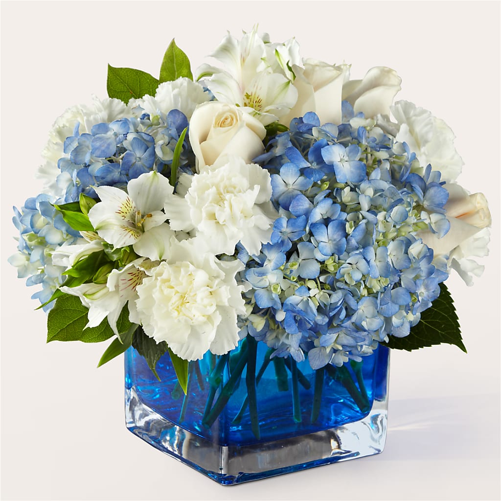 Soothing Waters Bouquet – MILAM FLORAL & GREENHOUSE, Havre MT