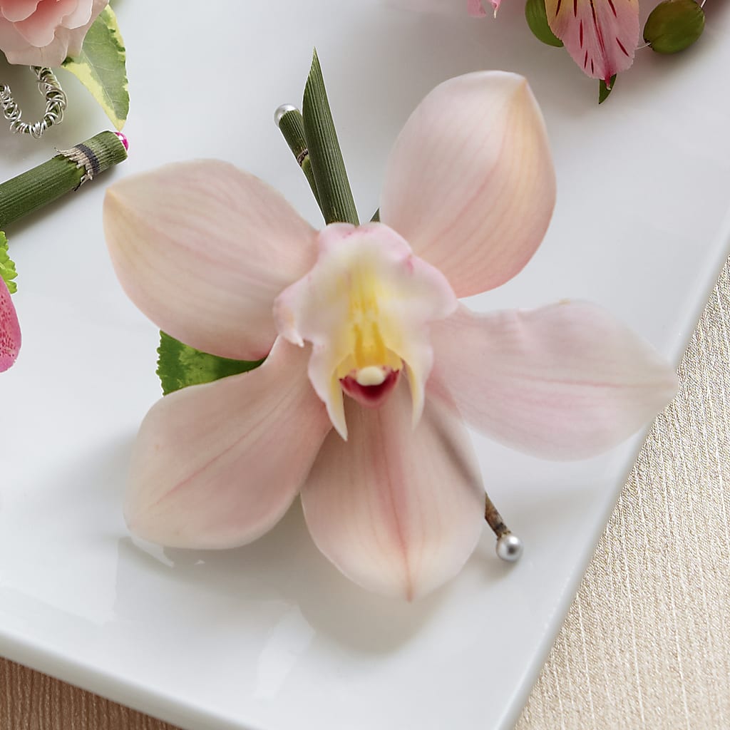 Pink Cymbidium Boutonniere – MILAM FLORAL & GREENHOUSE, Havre MT