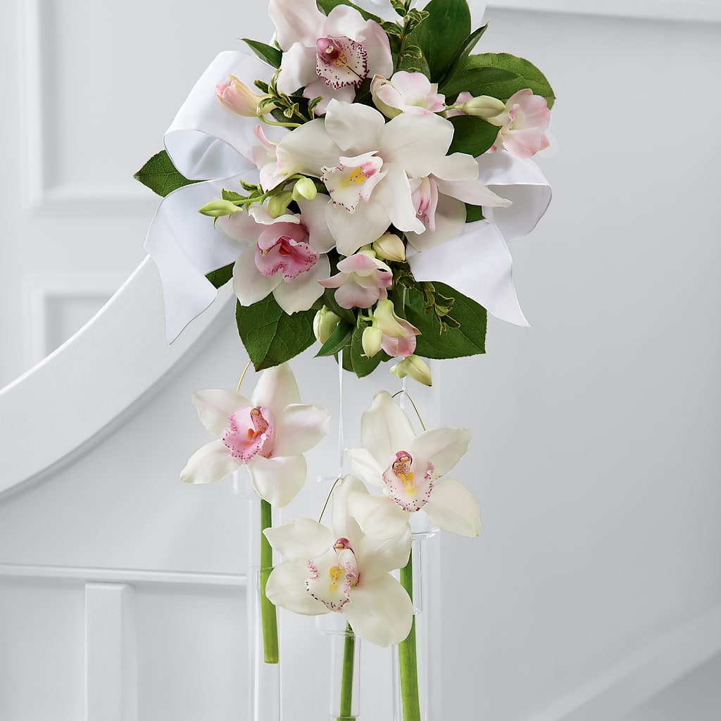 Perfect Entrance Pew Arrangement – MILAM FLORAL & GREENHOUSE, Havre MT