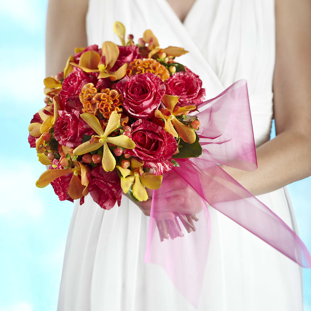 Brilliant Shades of Love Bouquet – MILAM FLORAL & GREENHOUSE, Havre MT