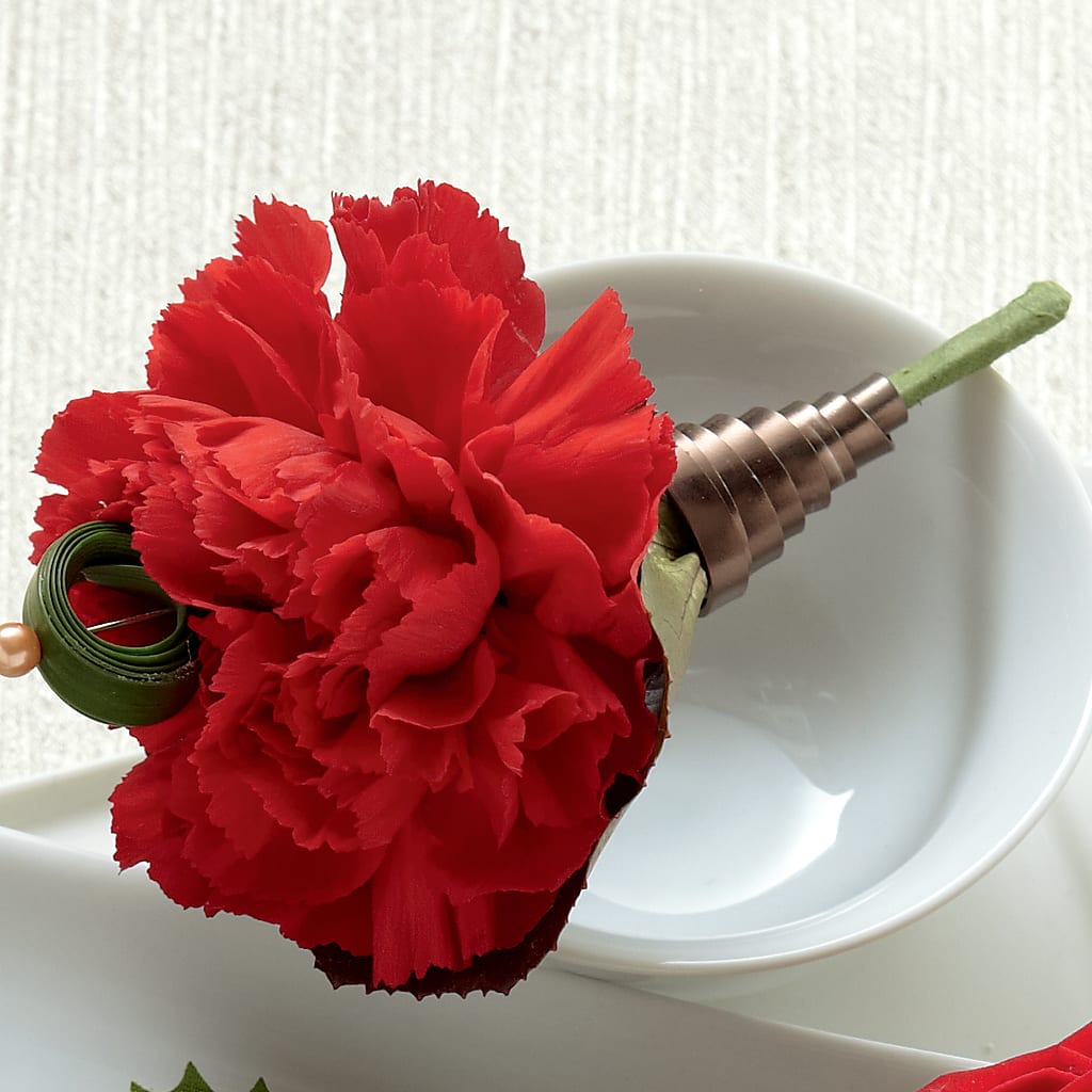 Red Carnation Boutonniere – MILAM FLORAL & GREENHOUSE, Havre MT