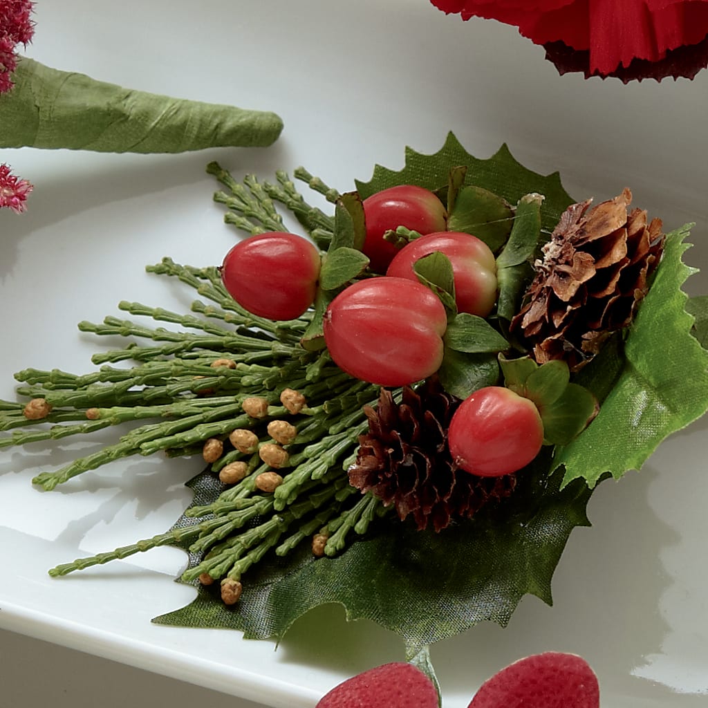 Red Berry Boutonniere – MILAM FLORAL & GREENHOUSE, Havre MT