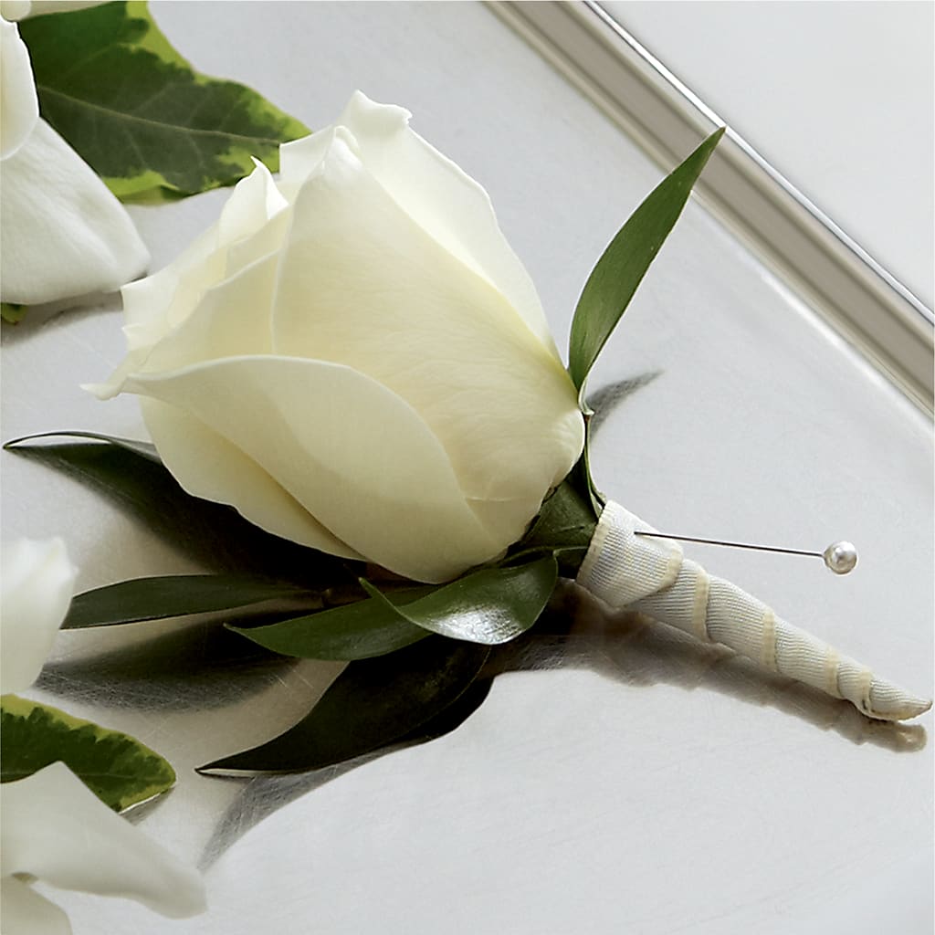 White Rose Boutonniere – MILAM FLORAL & GREENHOUSE, Havre MT
