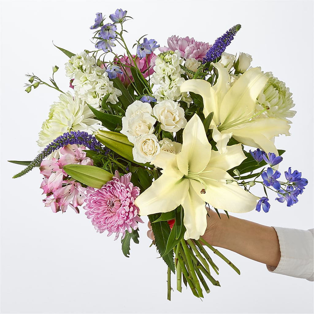 Winter Celebration Bouquet – MILAM FLORAL & GREENHOUSE, Havre MT