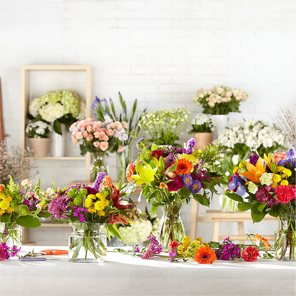 Bold & Bright – A Florist Original – MILAM FLORAL & GREENHOUSE, Havre MT