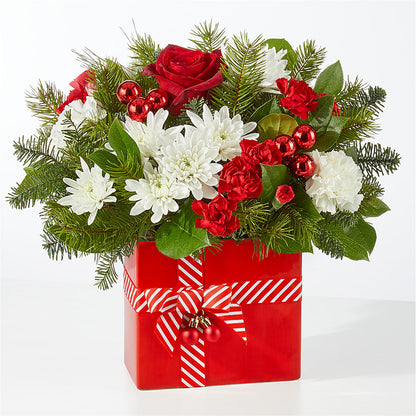 Presents Under the Tree Bouquet – MILAM FLORAL & GREENHOUSE, Havre MT