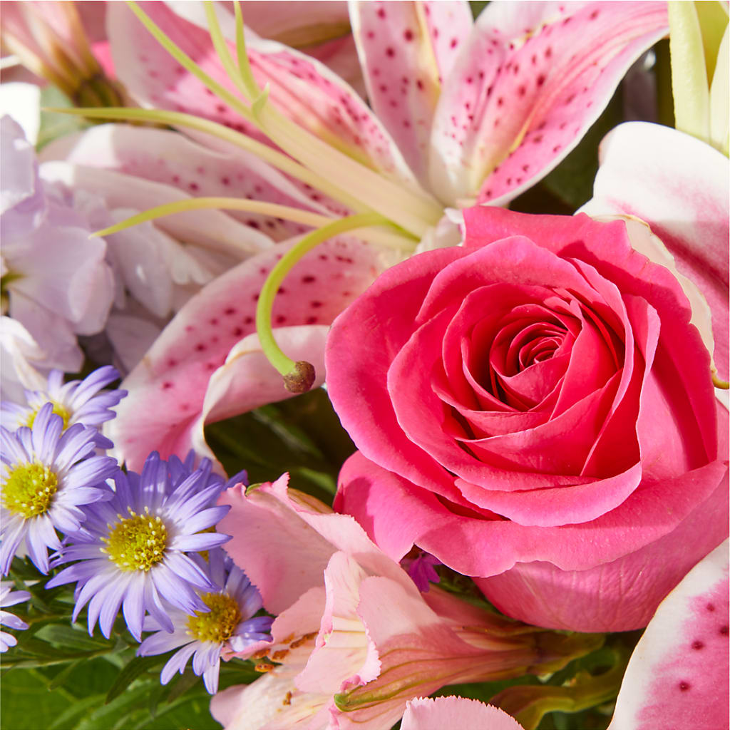 Pressing Petals Bouquet – MILAM FLORAL & GREENHOUSE, Havre MT