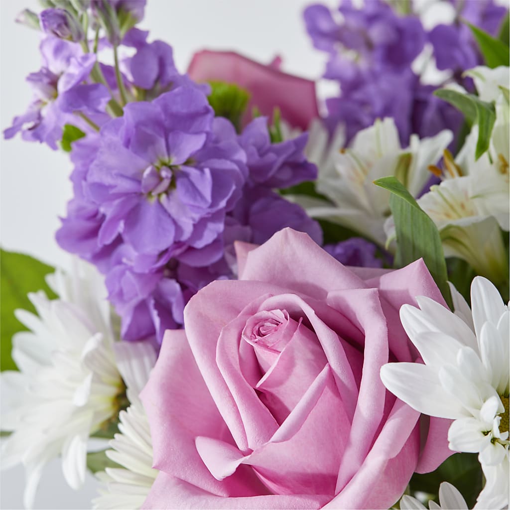 Garden of Peace Bouquet – MILAM FLORAL & GREENHOUSE, Havre MT
