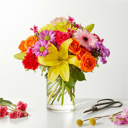 Cue the Confetti - A Florist Original – MILAM FLORAL & GREENHOUSE, Havre MT