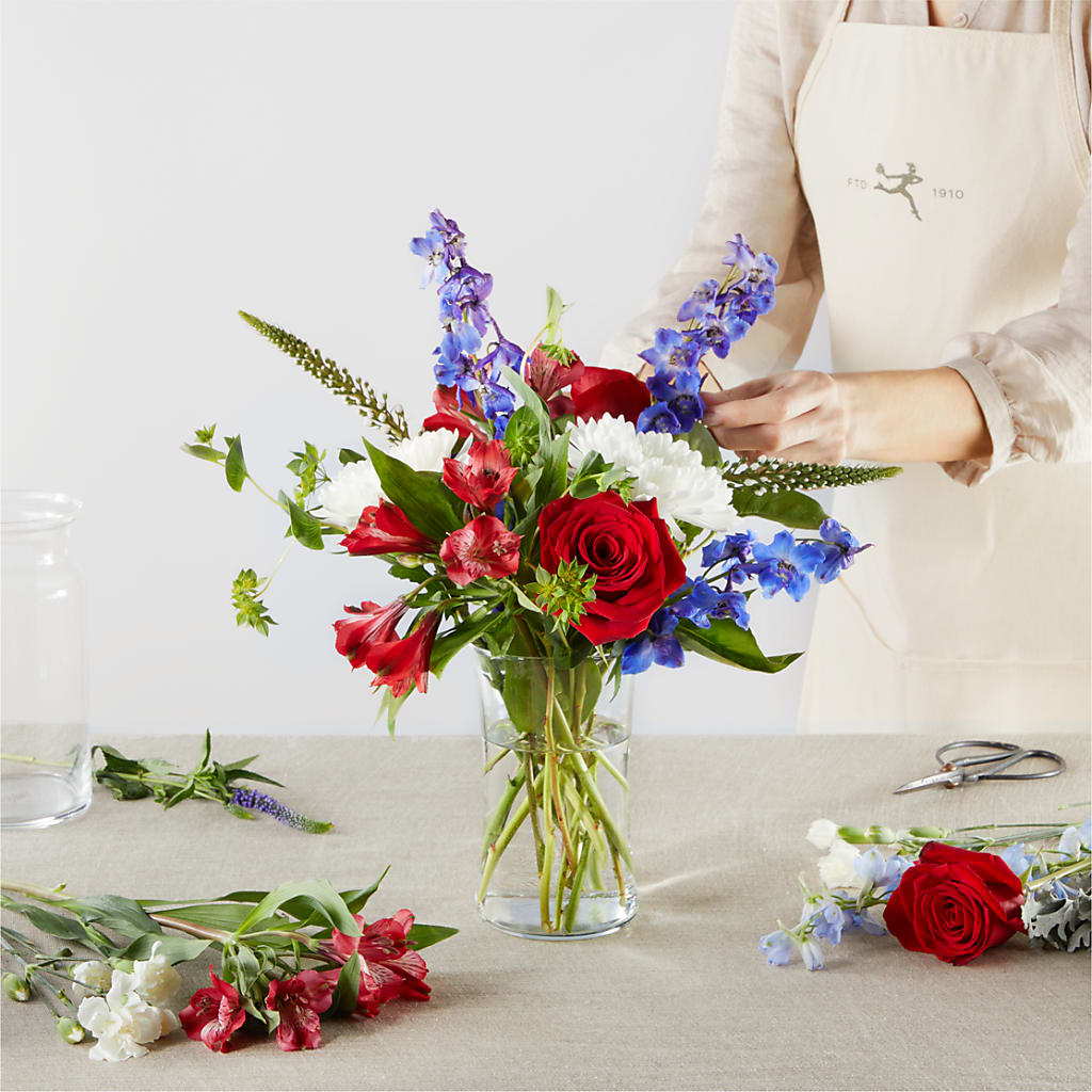 Star Spangled - A Florist Original – MILAM FLORAL & GREENHOUSE, Havre MT