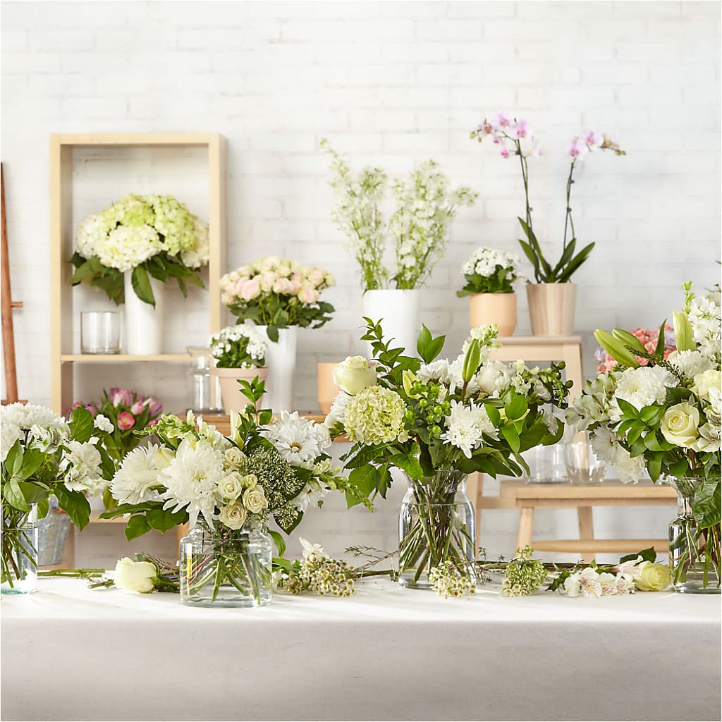Classic Ivory – A Florist Original – MILAM FLORAL & GREENHOUSE, Havre MT