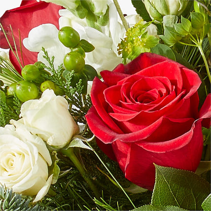 Deck the Halls Bouquet – MILAM FLORAL & GREENHOUSE, Havre MT
